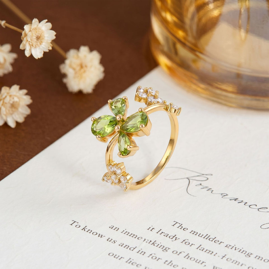 Peridot Four Leaf Clover Ring