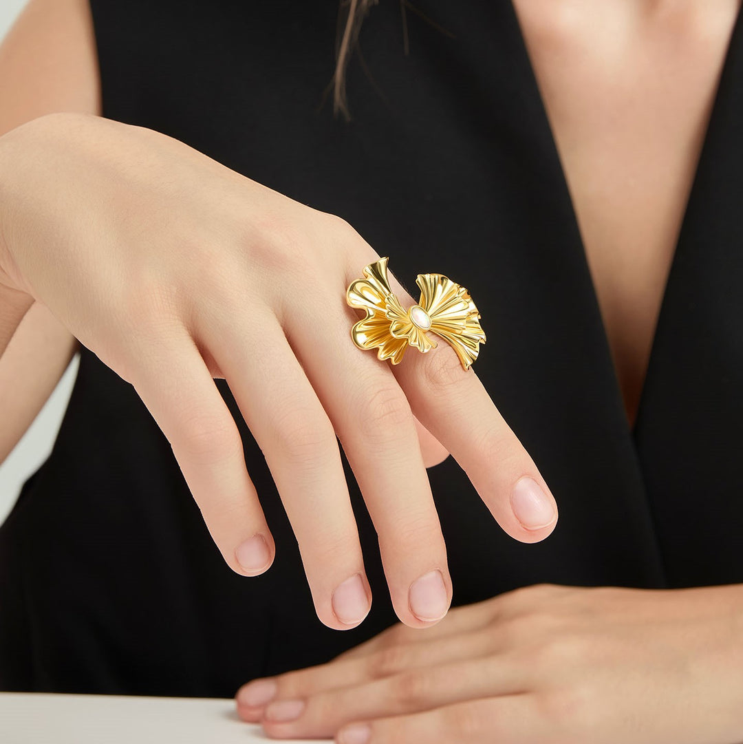 Ginkgo leaf Opal Ring