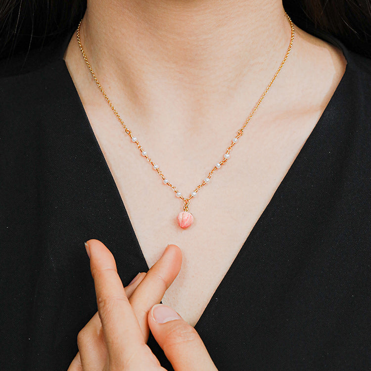 Peach Pearl Pendant Necklace