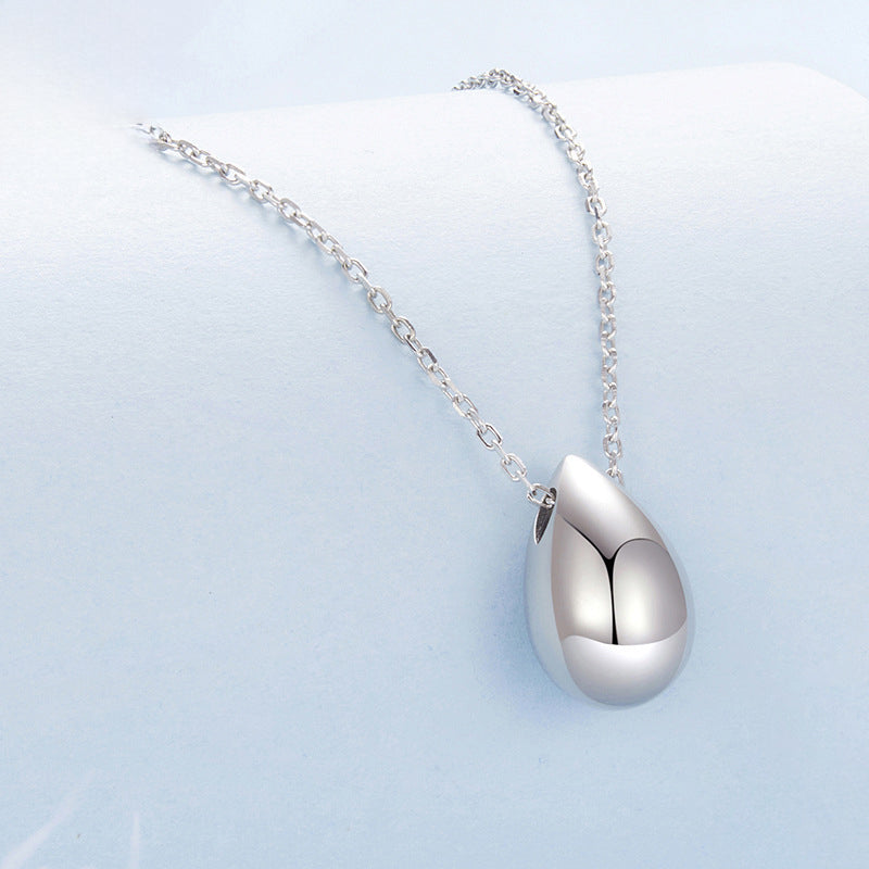 Silver Teardrop Pendant Necklace