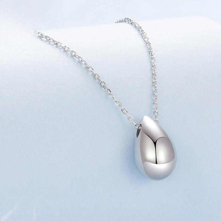 Silver Teardrop Pendant Necklace