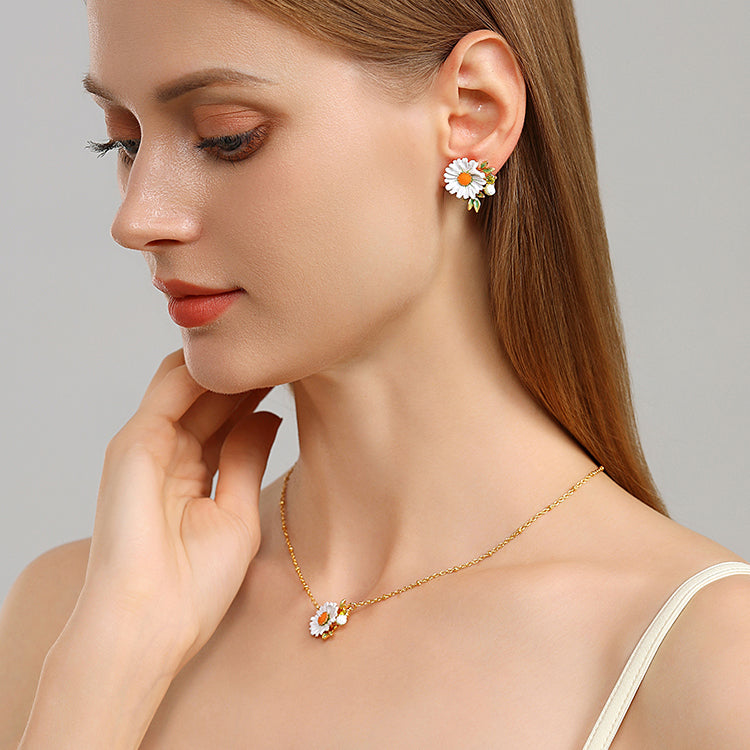 Daisy Enamel Gold Jewelry Set