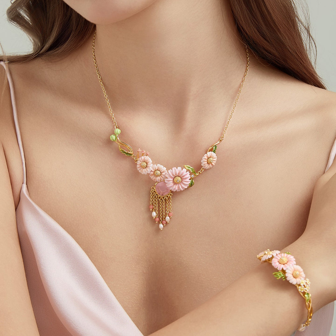 Rose Quartz Daisy Necklace