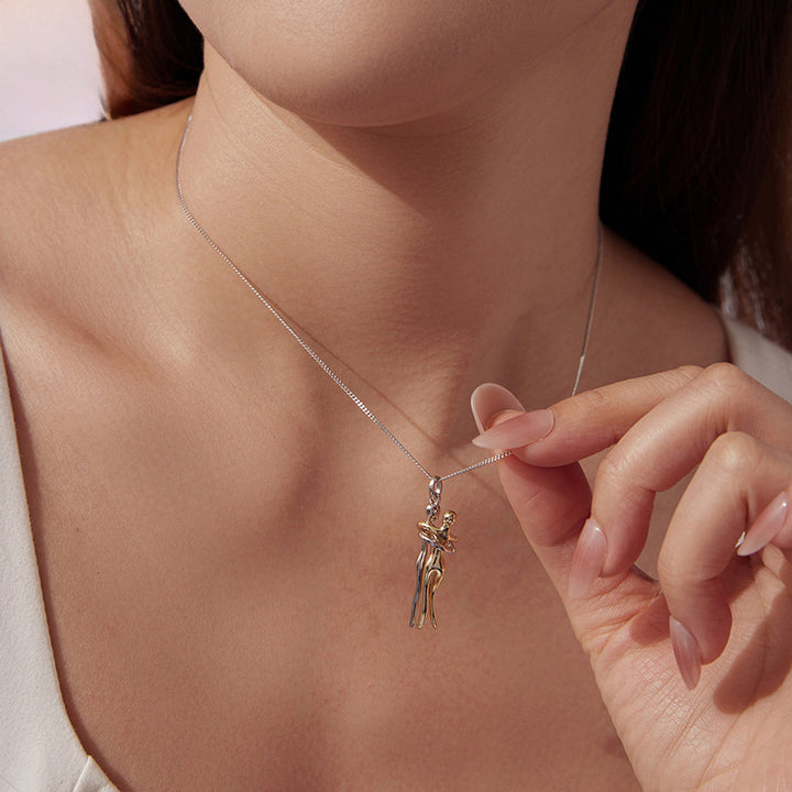 Hug Necklace