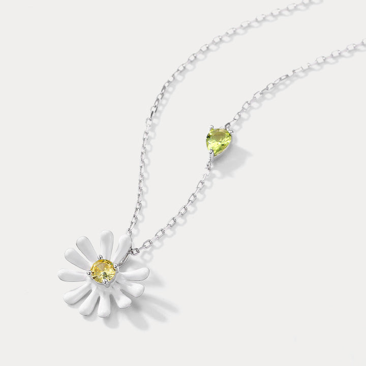 Silver Daisy Necklace