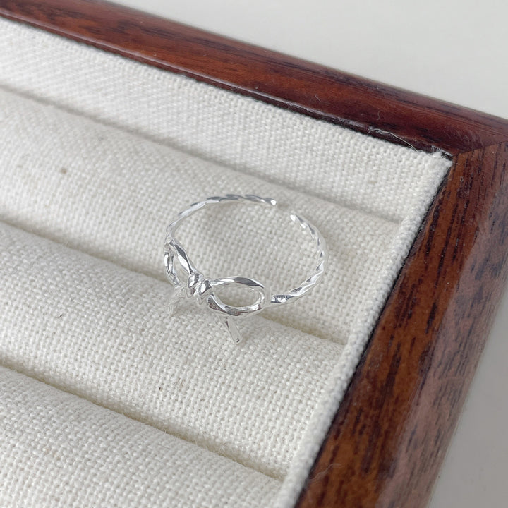 Bow Ring
