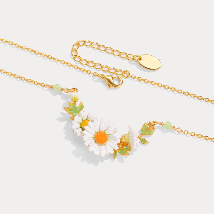 Daisy Pendant Solid Gold Necklace
