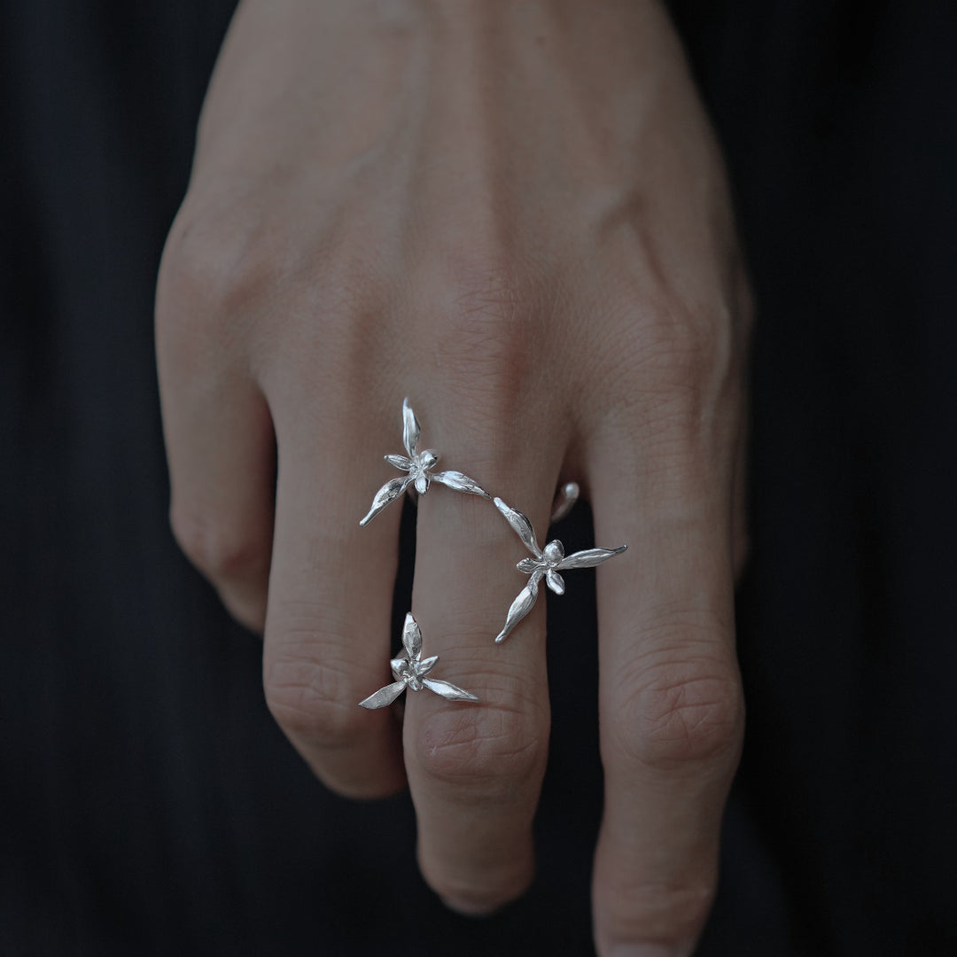 Selenicnast Silver Orchid Ring Flower Ring