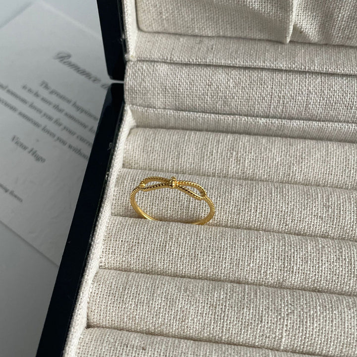 Bow Ring Selenichast 