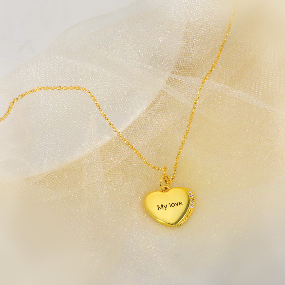 Selenichast Personalized Heart Pendant Necklace