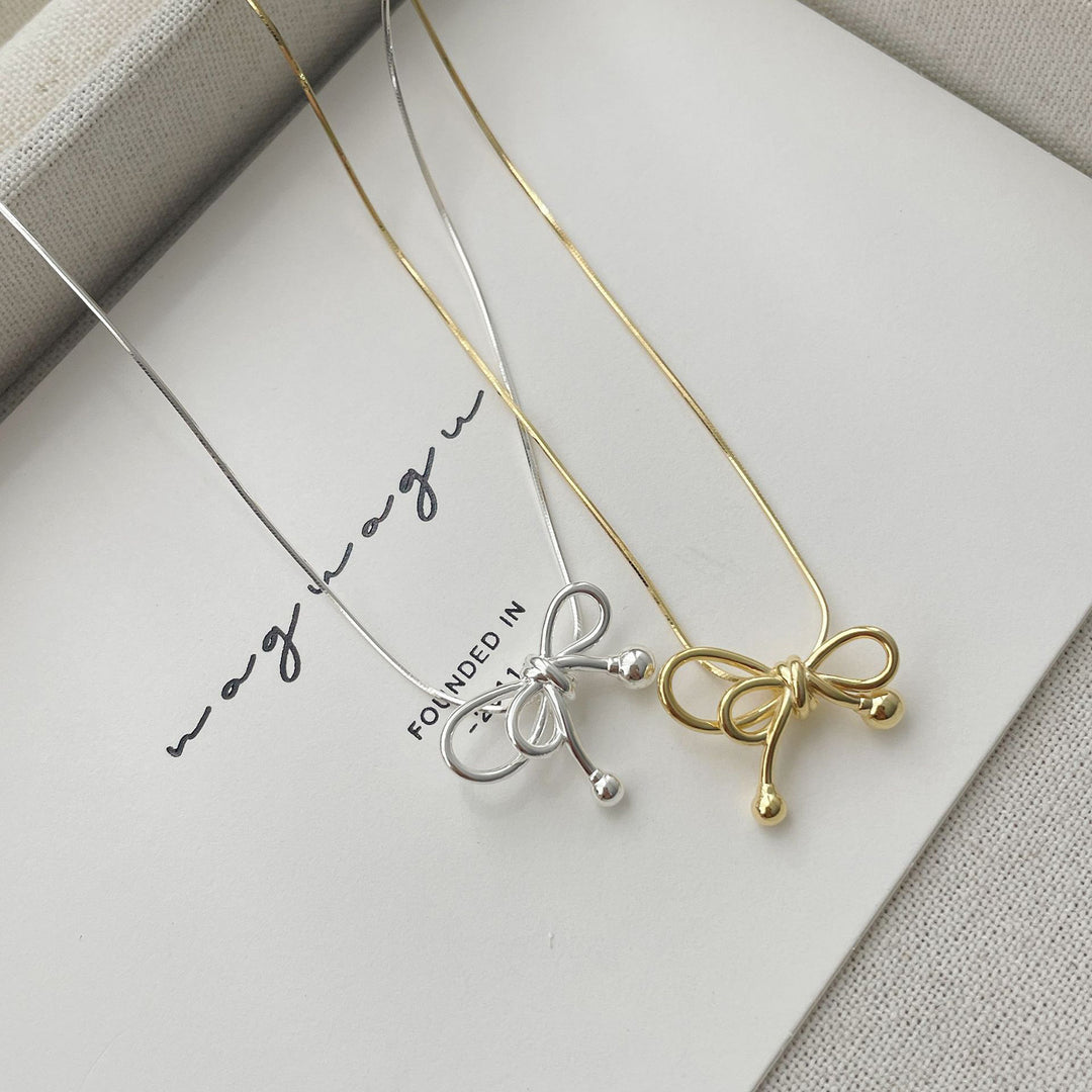 Bow Necklace Selenichast 
