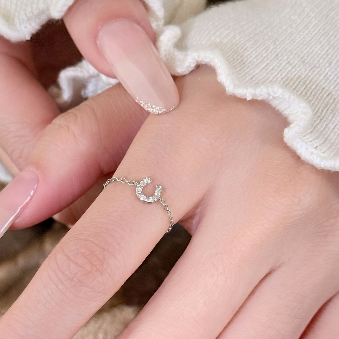 Selenichast Horseshoe Ring