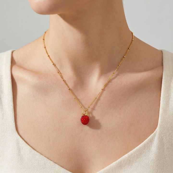 Selenichast Raspberry Necklace