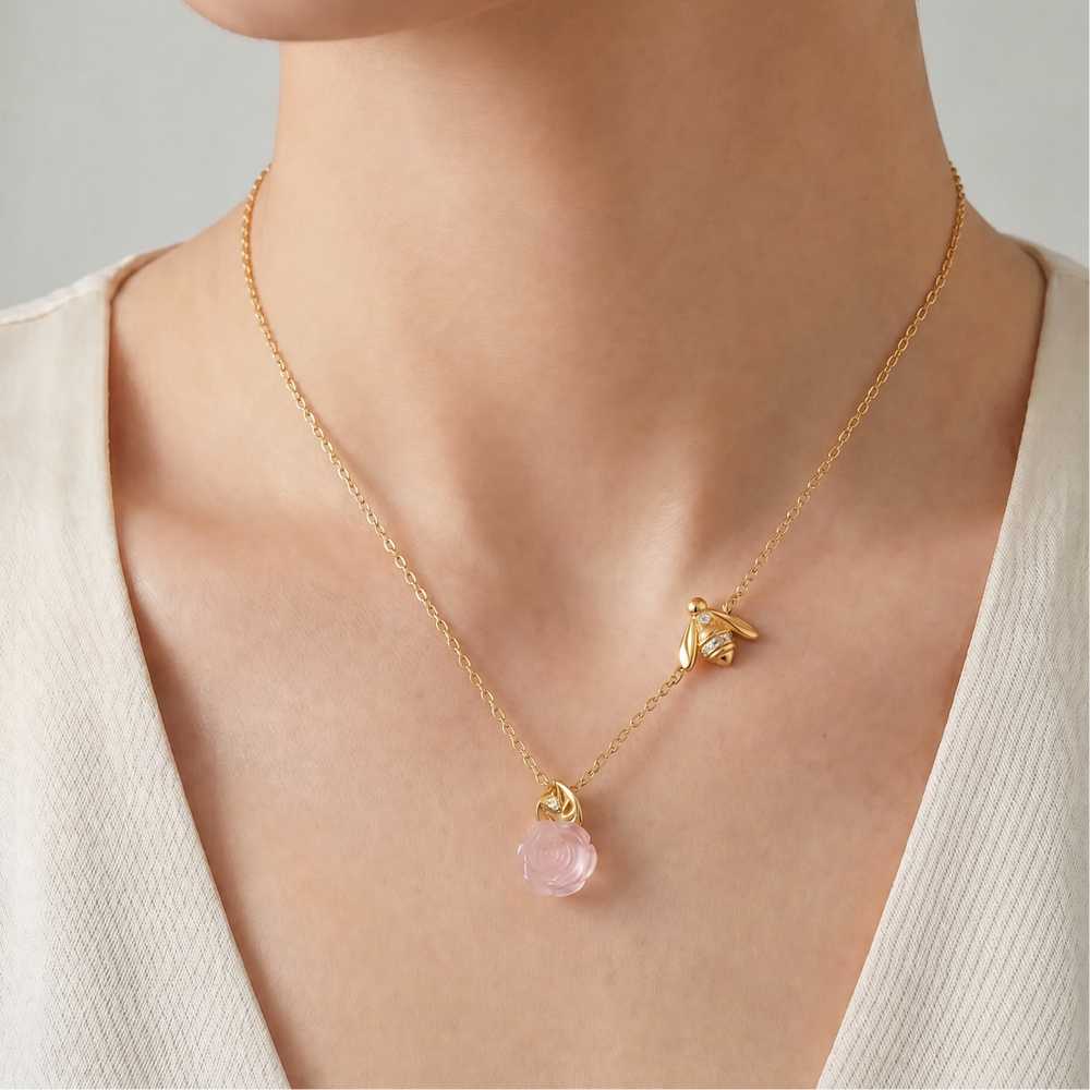 Rose and Bee Necklace Selenichast