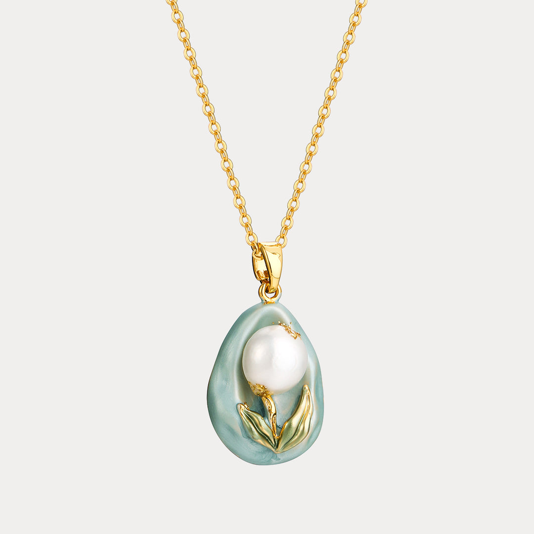 Pearl Tulip Flower Necklace