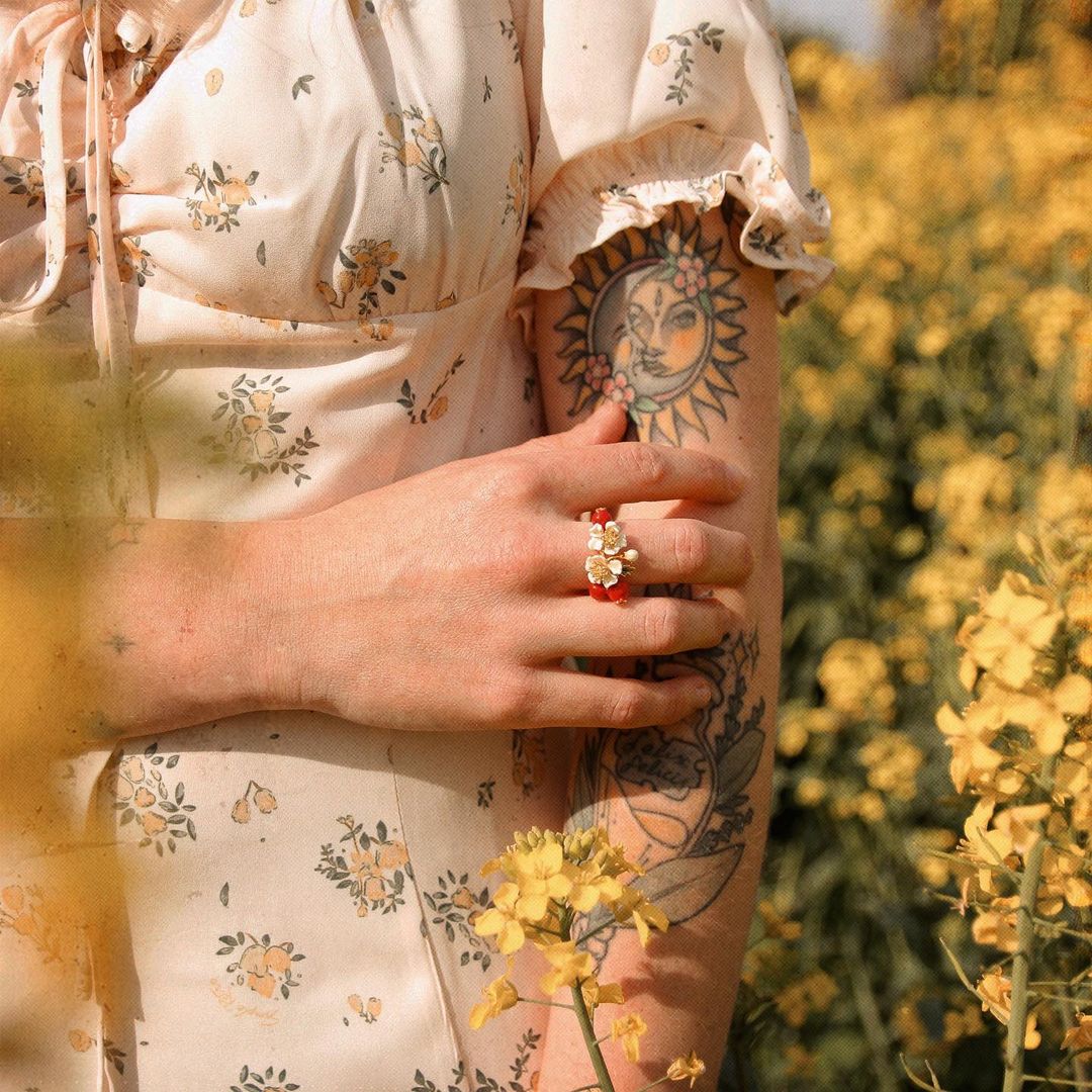 Selenichast Cranberry Flowers Ring For Women, Enamel Flower Ring ...