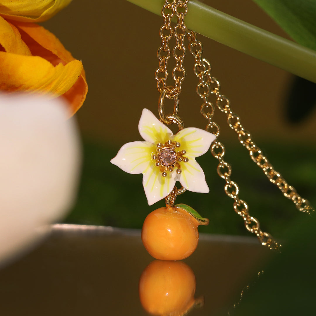 Collar de flor de naranja