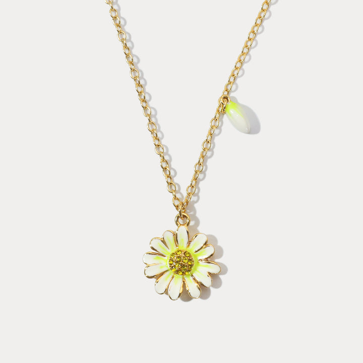 Selenichast Daisy Pendant Necklace