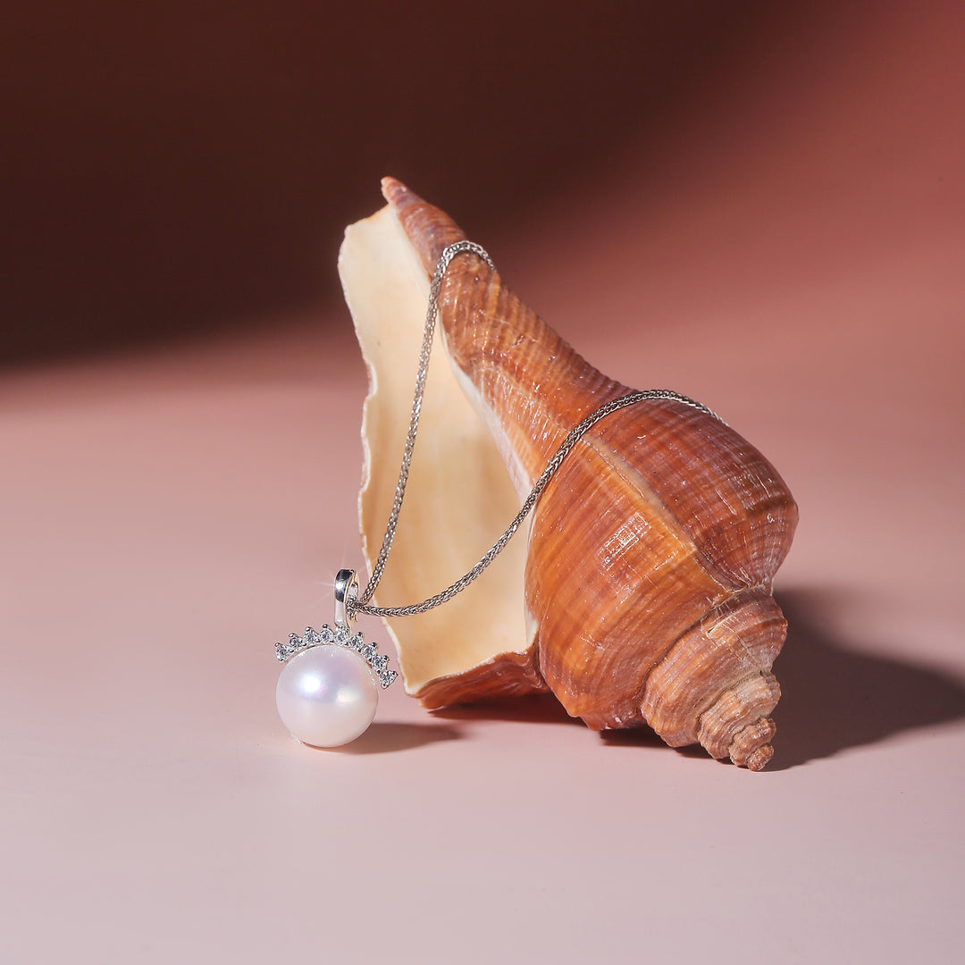 Freshwater Pearl Pendant Necklace