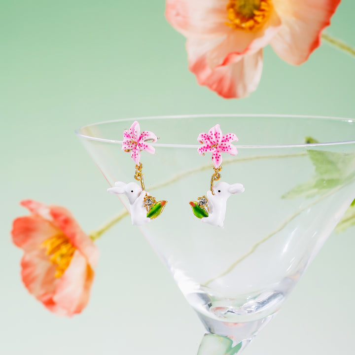 Orecchini di perllone di coniglio di Pasqua