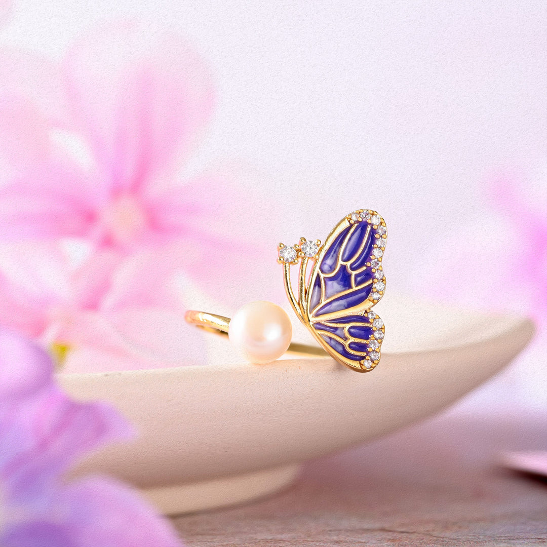 Selenichast Half Butterfly Pearl Ring