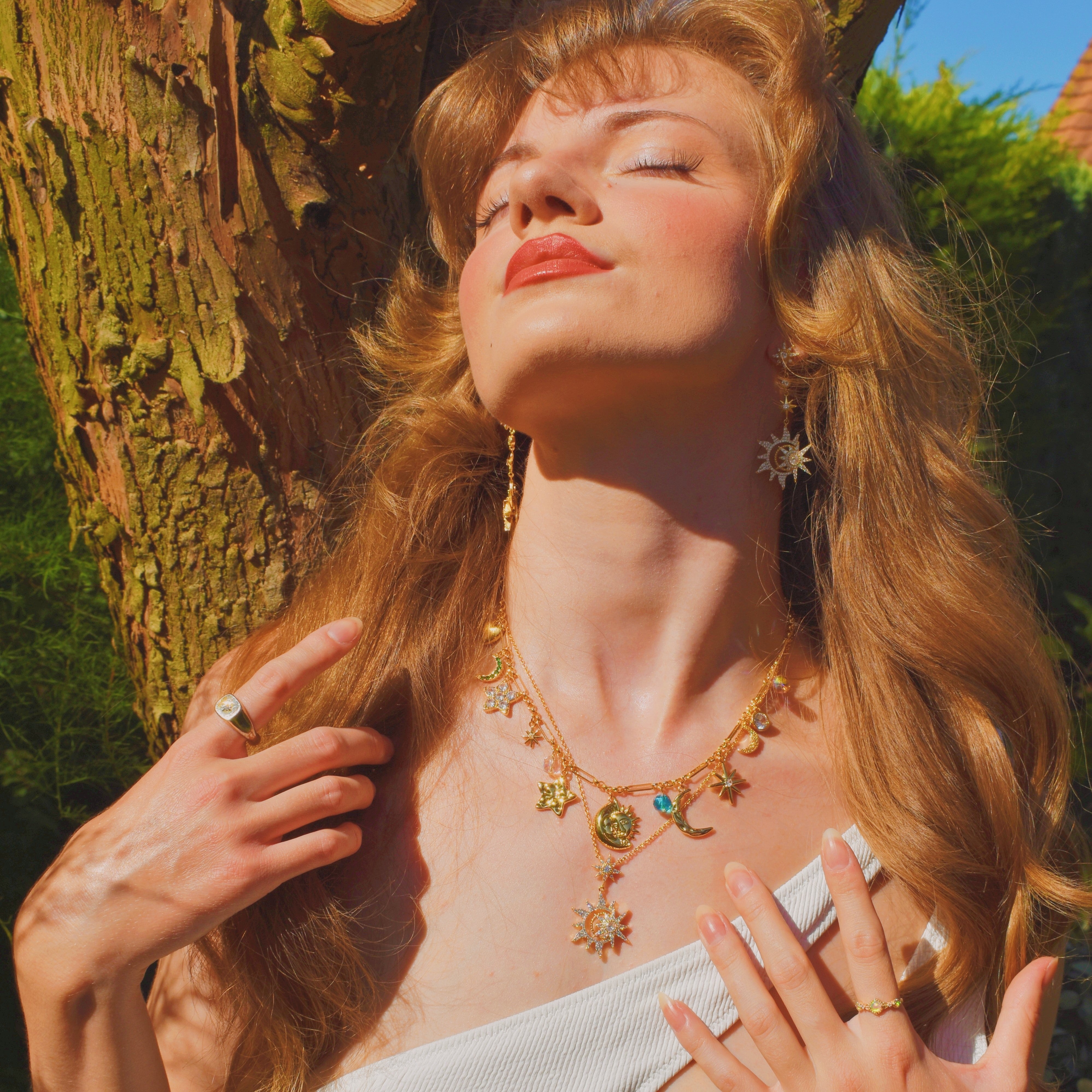 Collar de encanto de la estrella de la luna