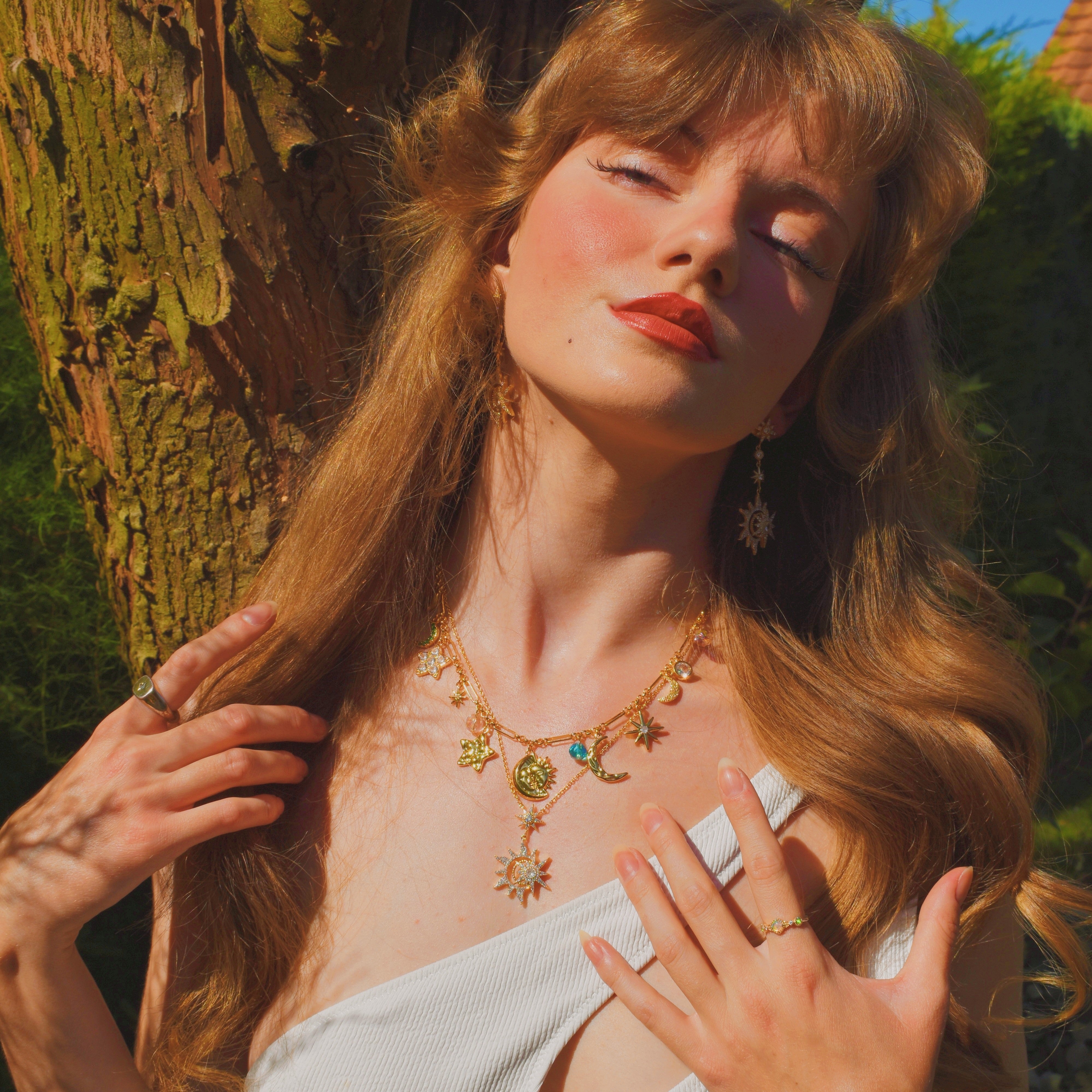 Collar de encanto de la estrella de la luna