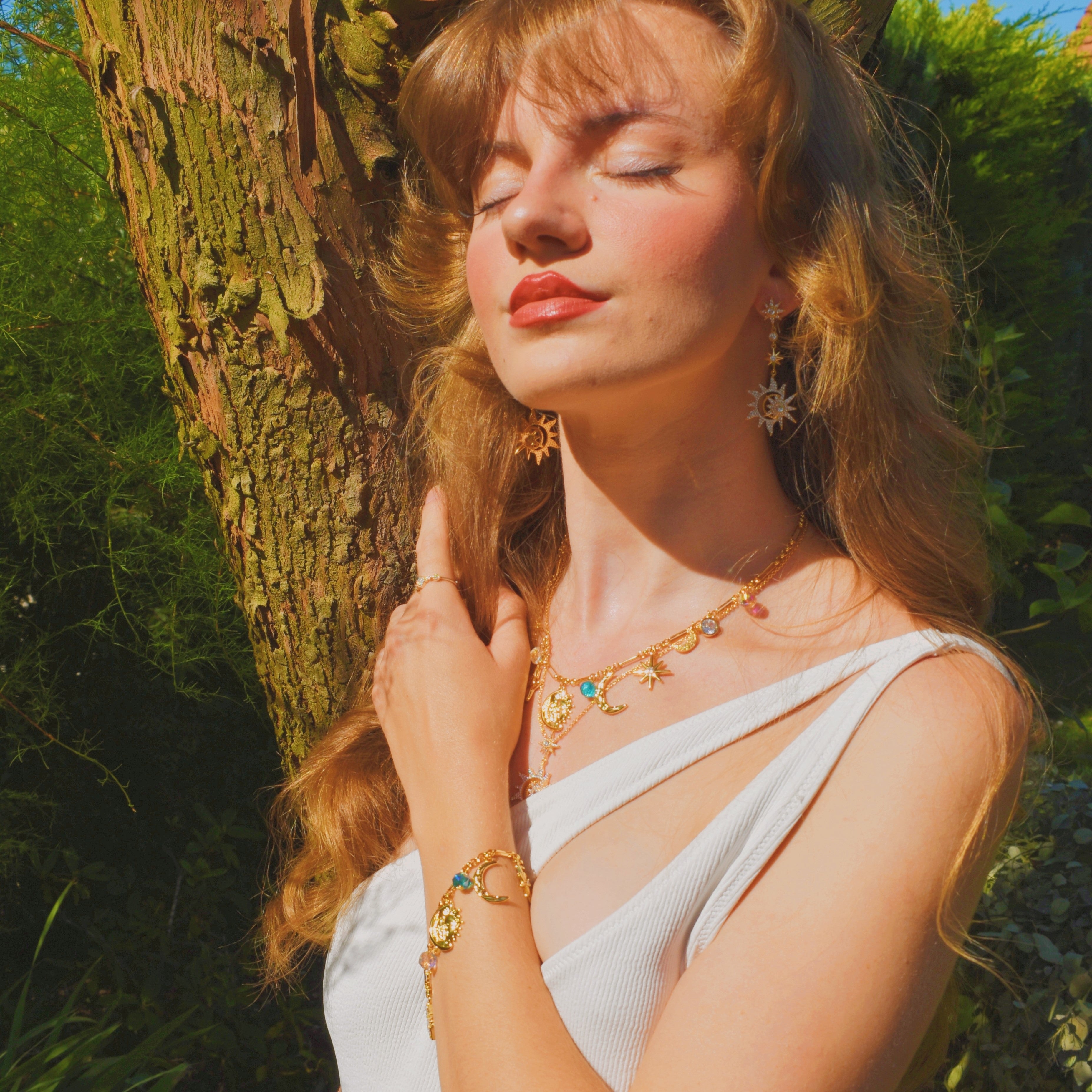 Collar de encanto de la estrella de la luna