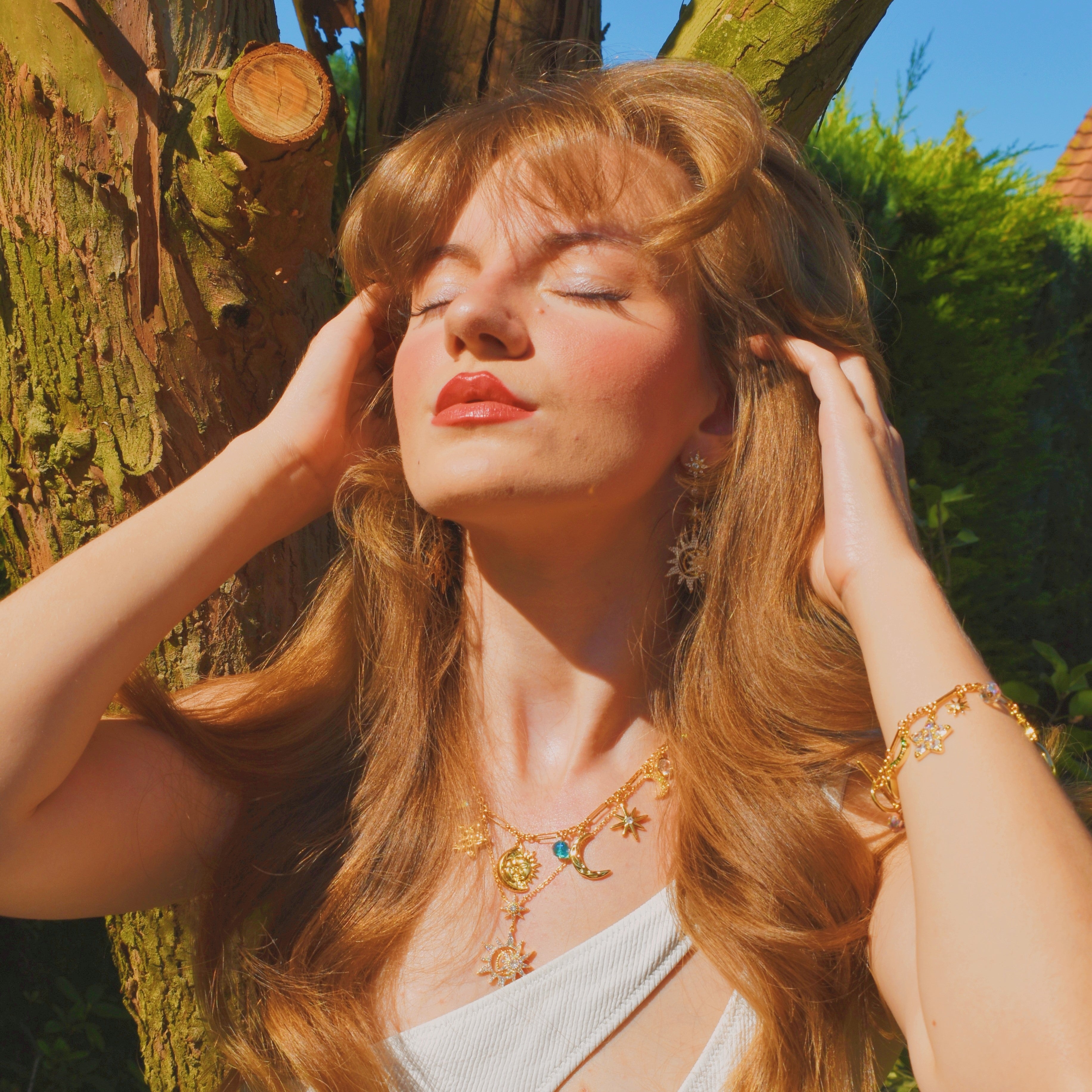 Collar de encanto de la estrella de la luna