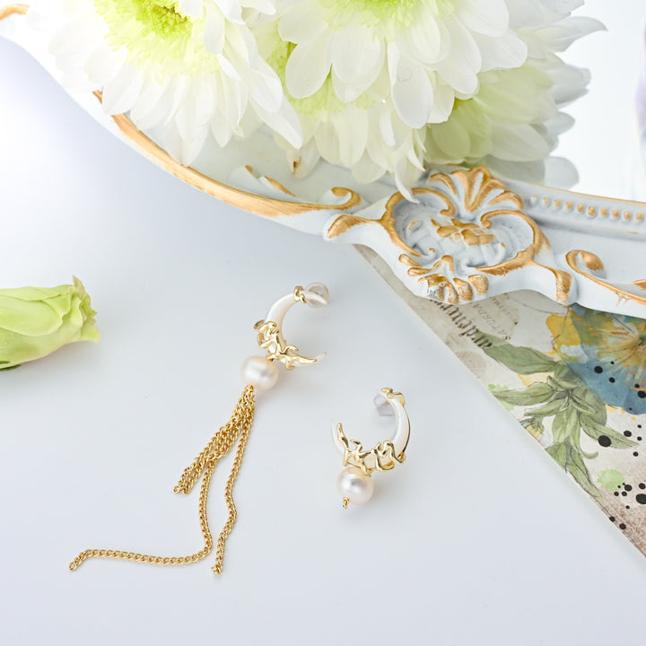 Moon Pearl Earrings