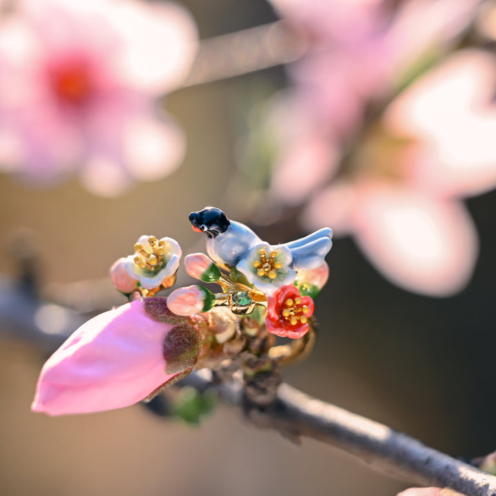 Pretty Red-billed Blue Magpie Flower Ring