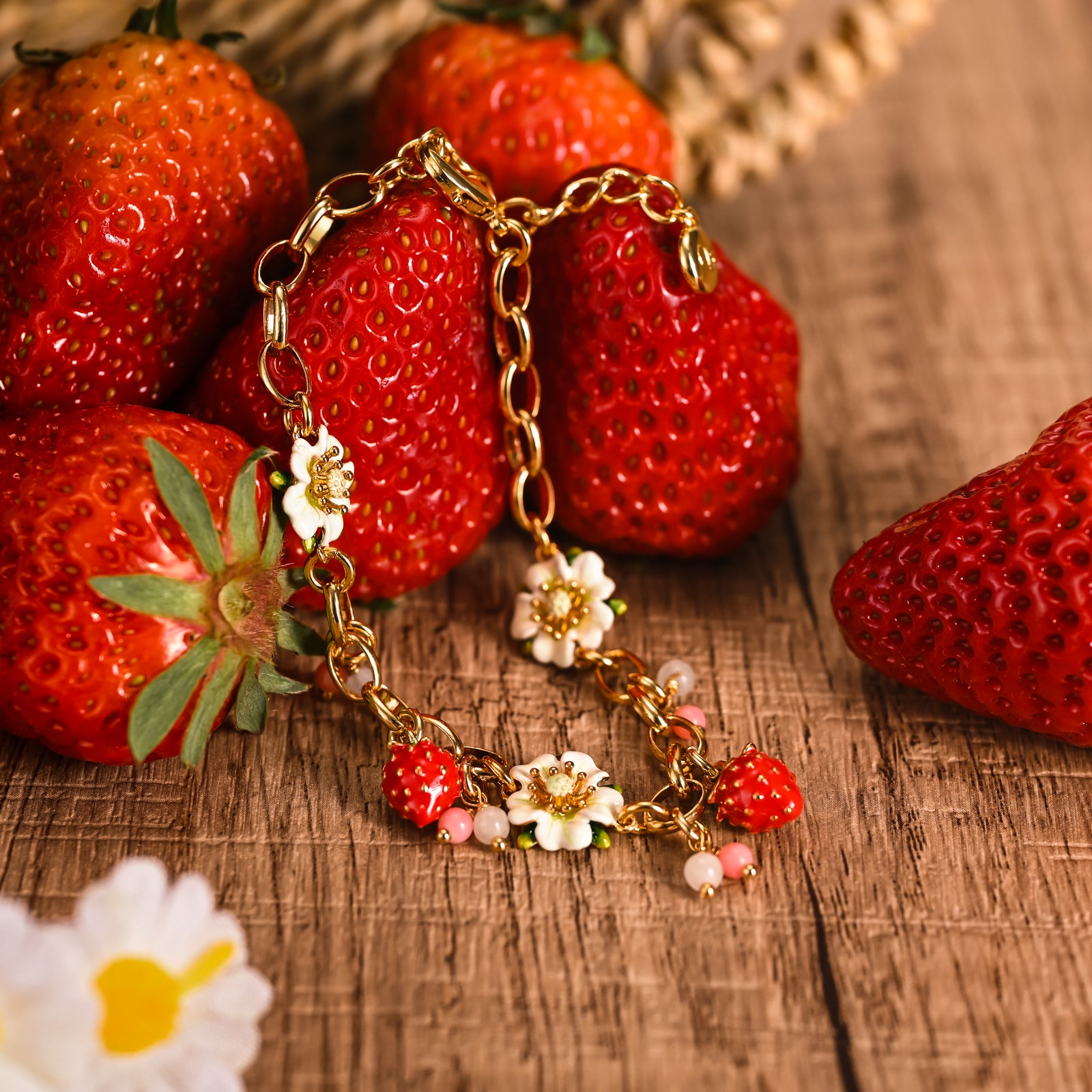 Strawberry Flower Bracelet Gold