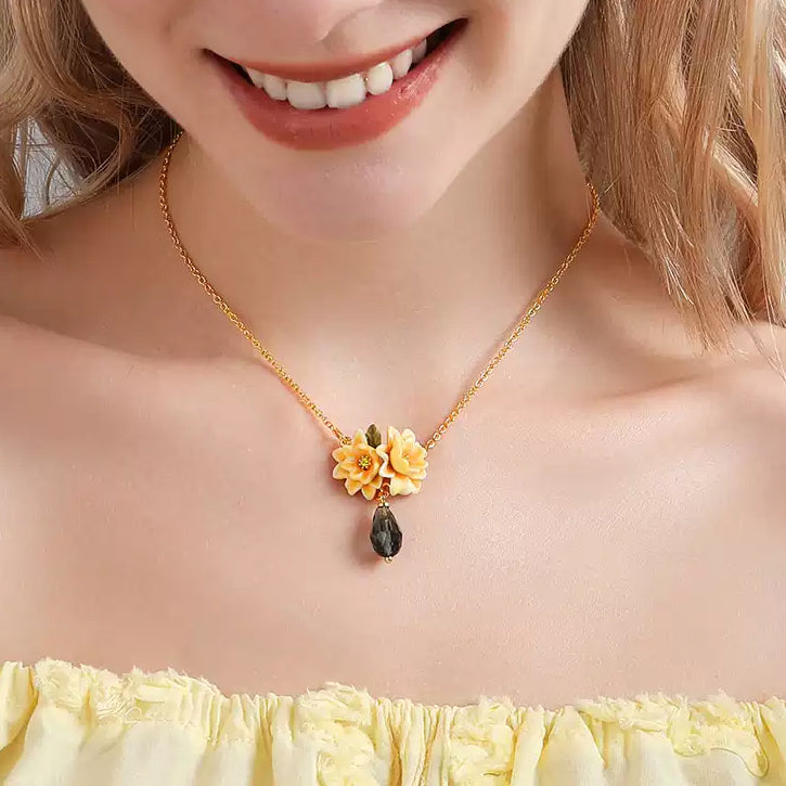 Gardenia Necklace
