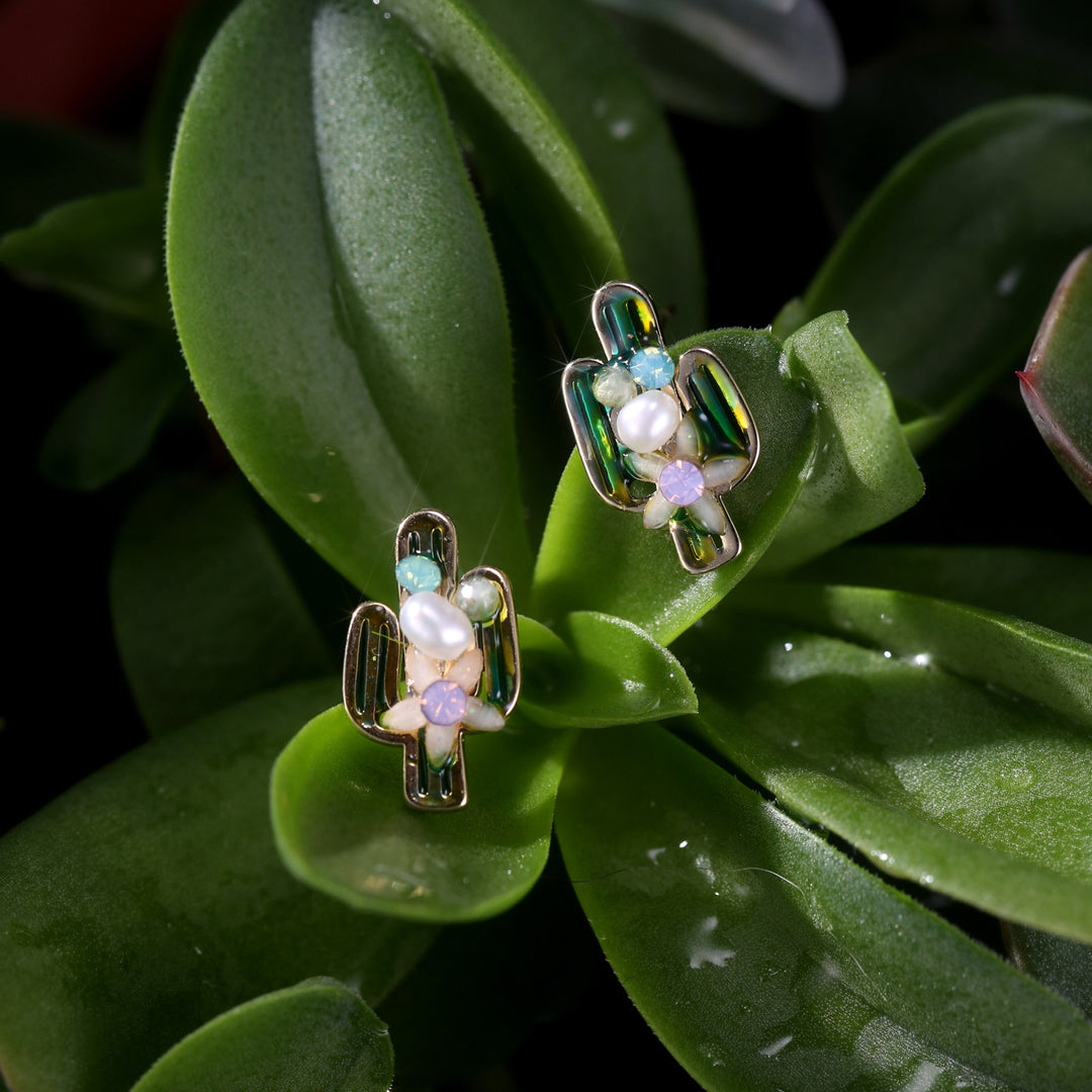 Cactus Stud Earrings with Pearl