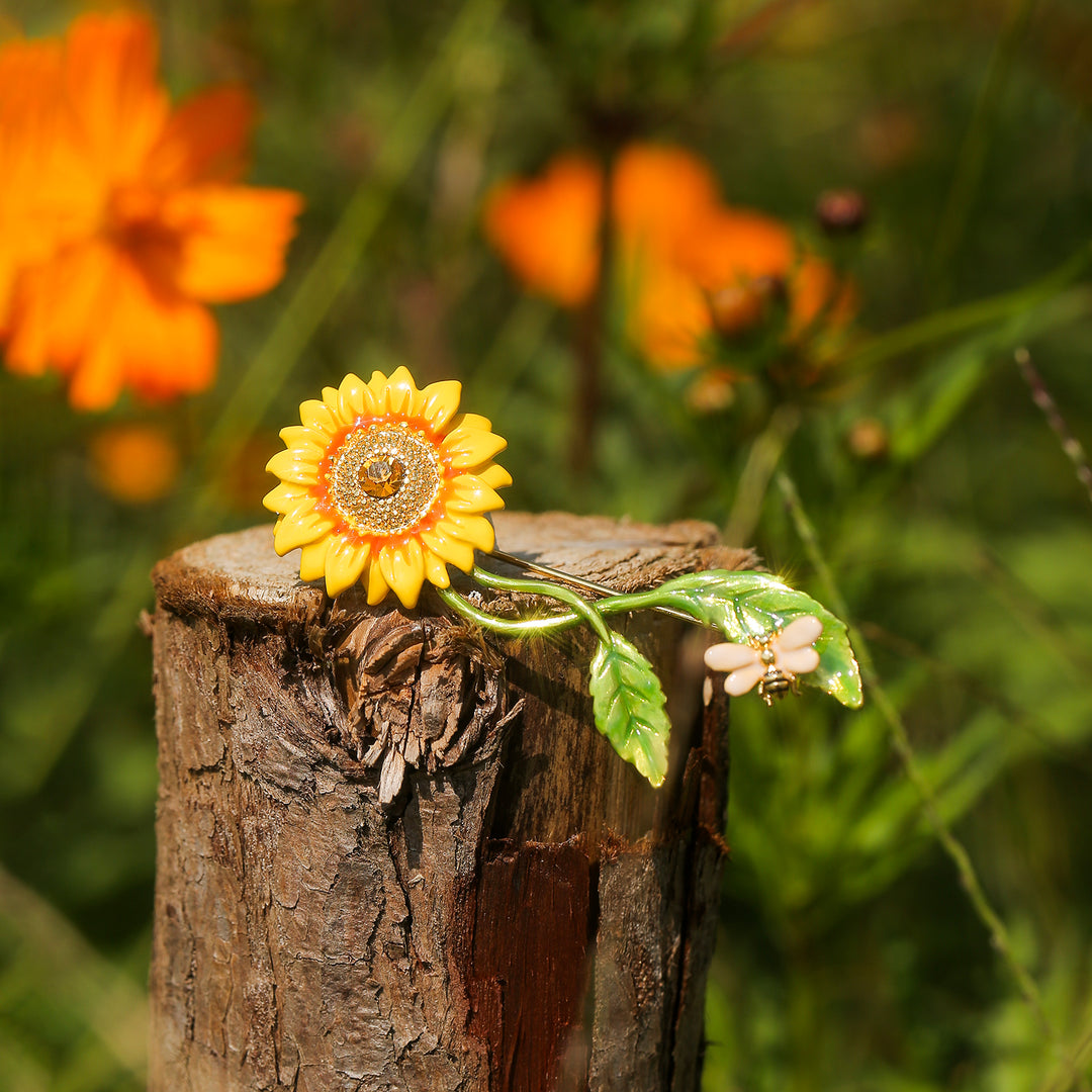 Broche de tournesol et d'abeille