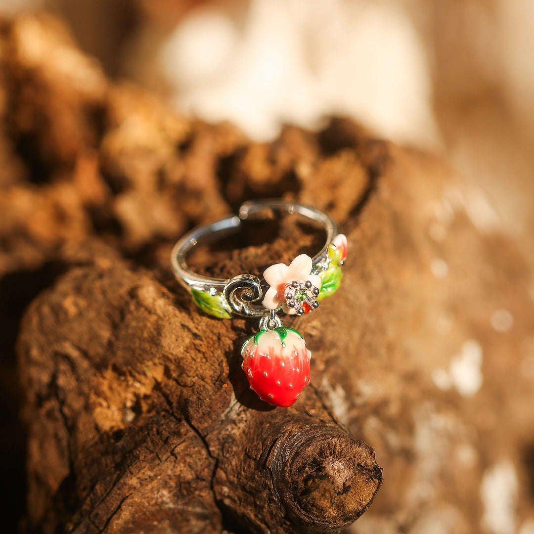 Strawberry Bloom Ring Gift