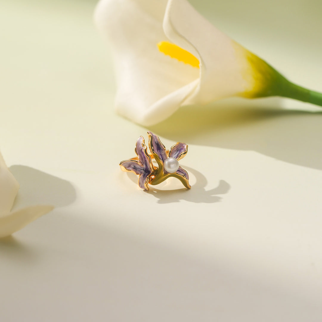 Pretty Iris Flower Pearl Ring