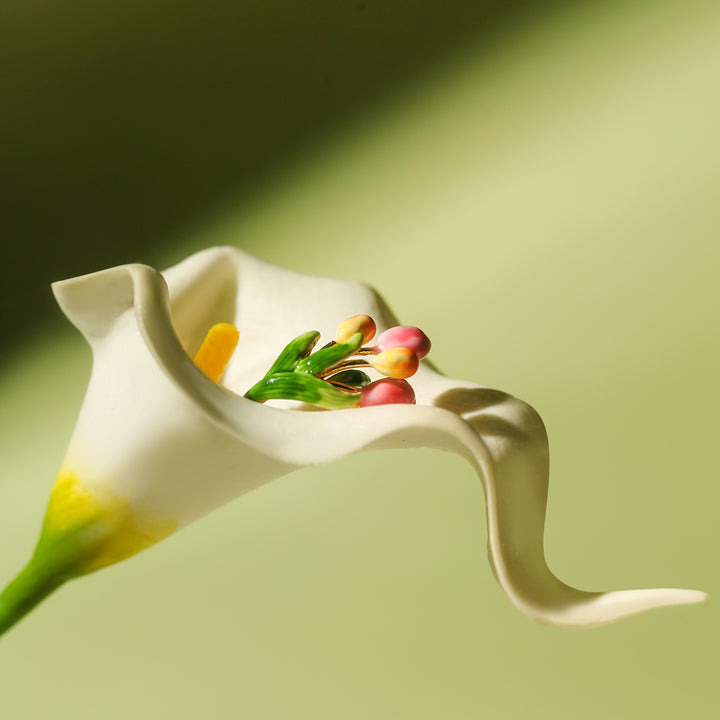 Delicate Tulip Ring