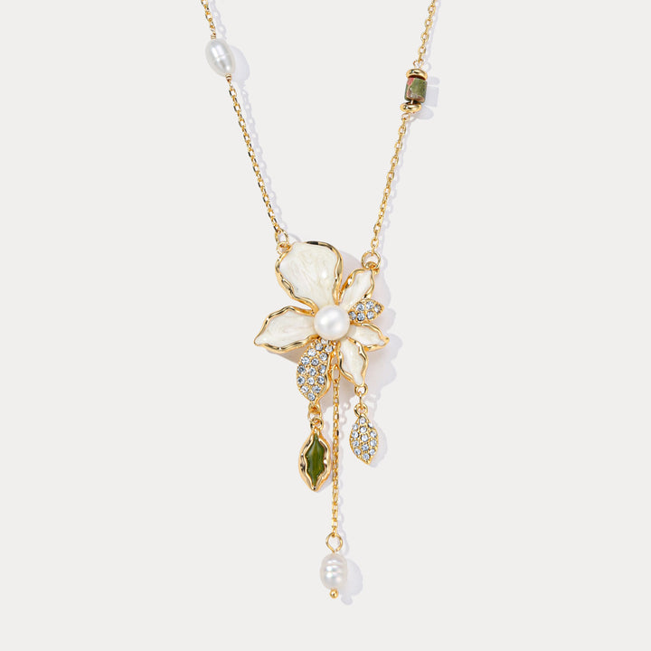 White Iris Flower Pearl Necklace