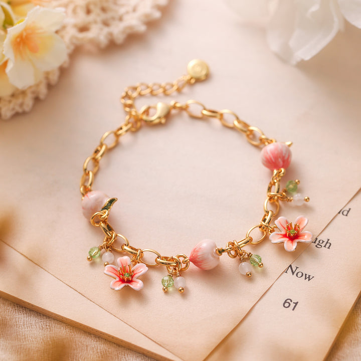 Bracelet en fleurs de pêche