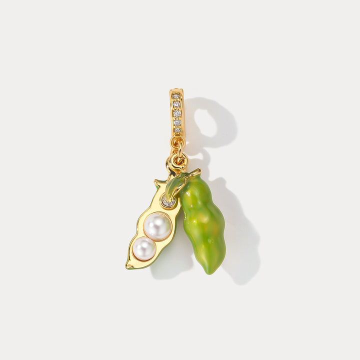 Selenichast Pea Pod Pearl Charm