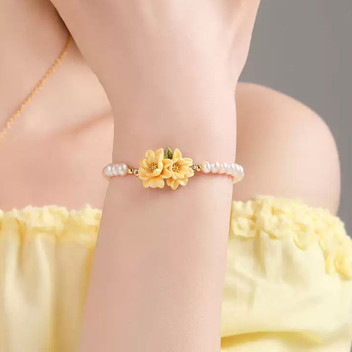 Gardenia Pearl Bracelet