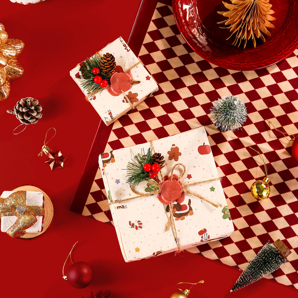 Christmas Dachshund Gift Wrapping