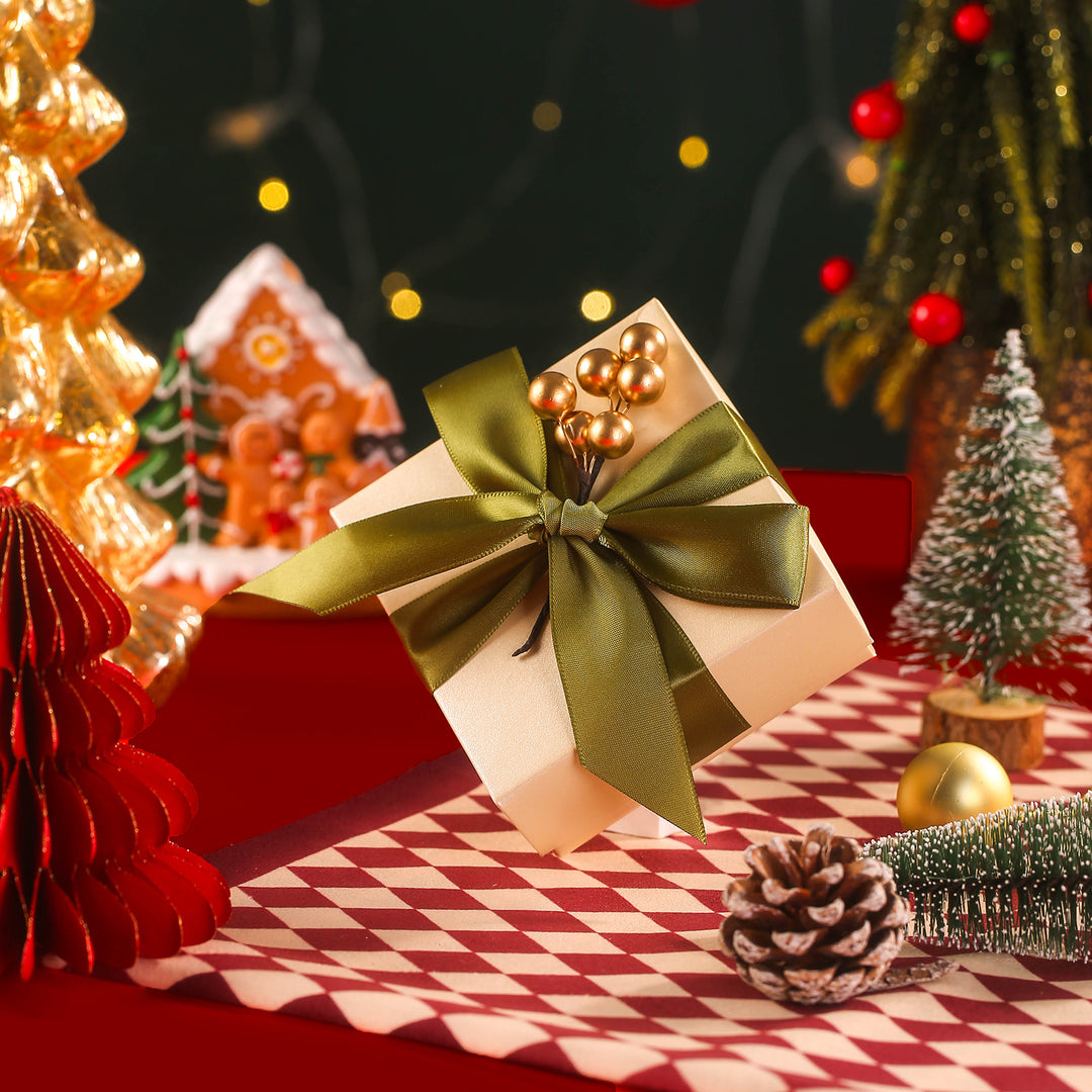 Christmas Classic Gift Box