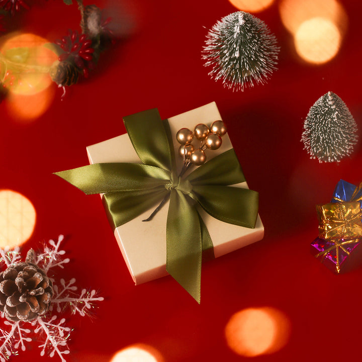 Christmas Classic Gift Box