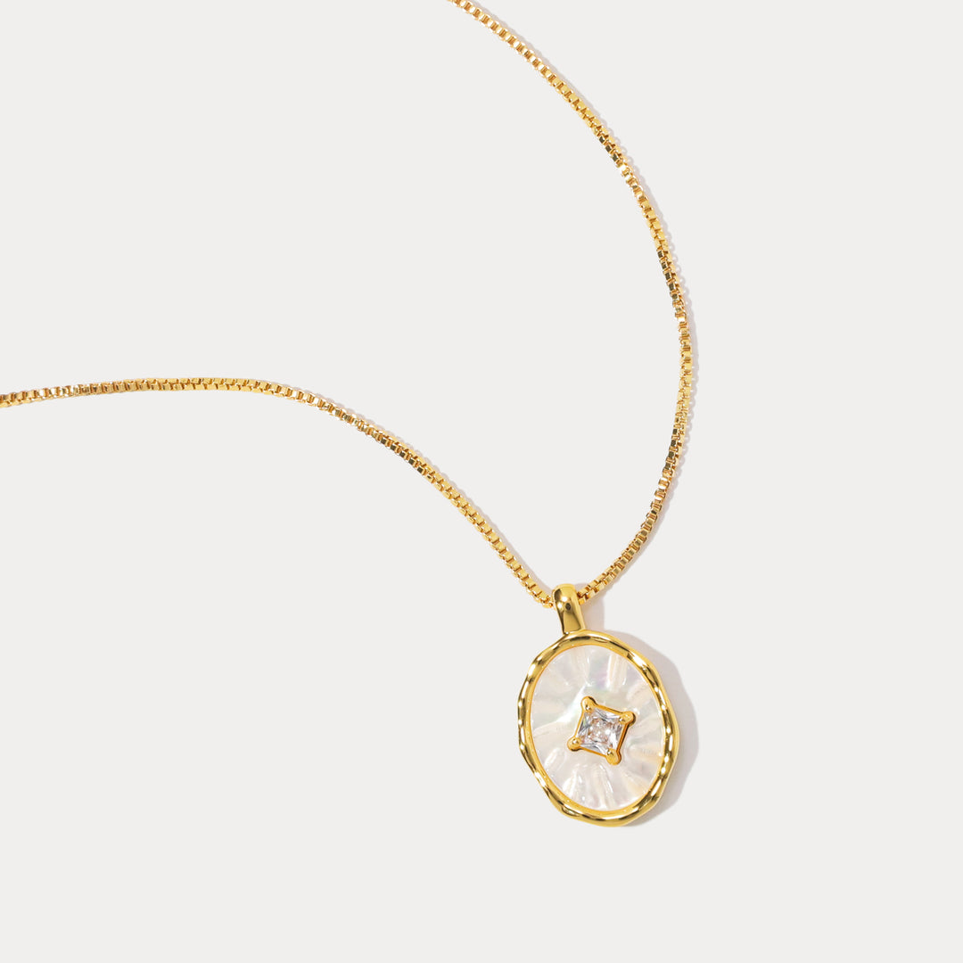 Oval Star Pendant Necklace