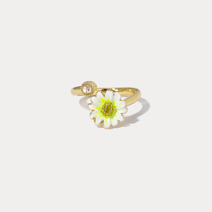 Selenichast Daisy Ring