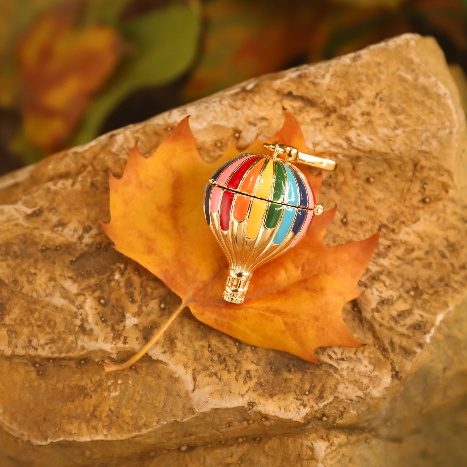 hot air balloon pendant necklace autumn jewelry