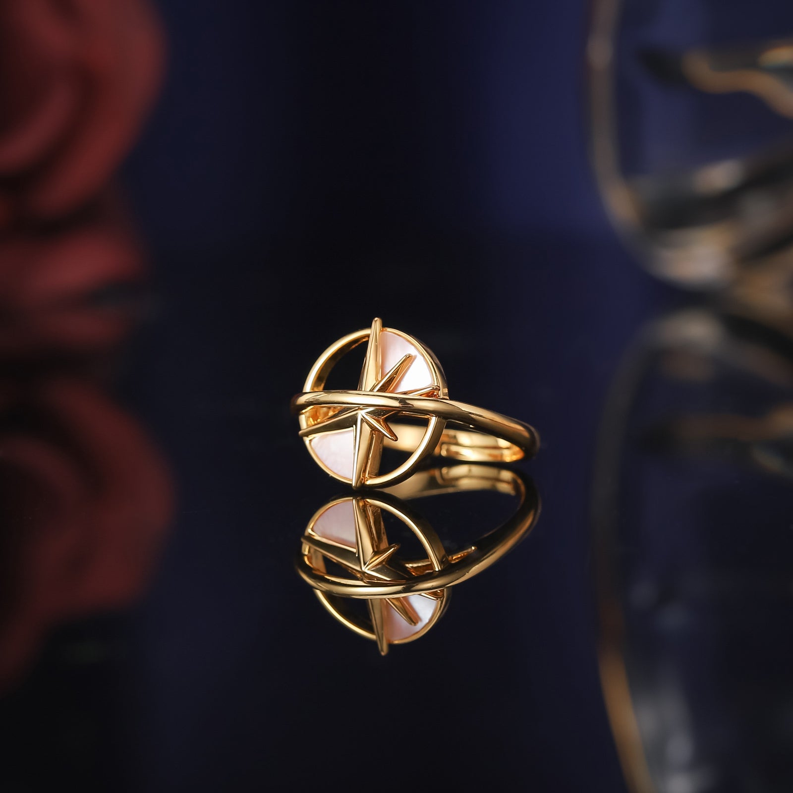 Sphere North Star Gold Ring