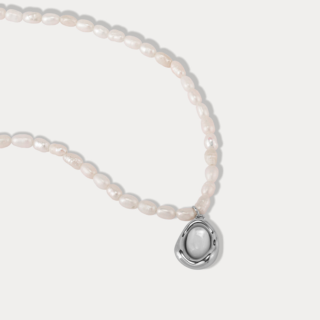 Teardrop Pearl Necklace